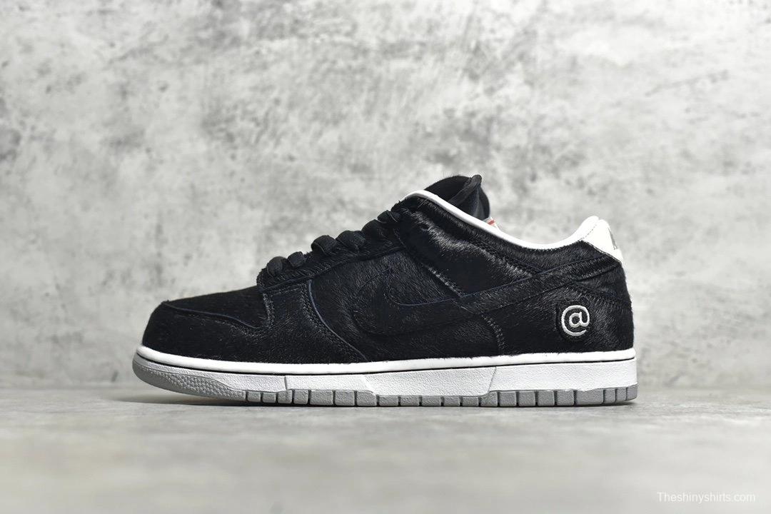 Medicom Toy × NK SB Dunk Low OG QS@RBRICK