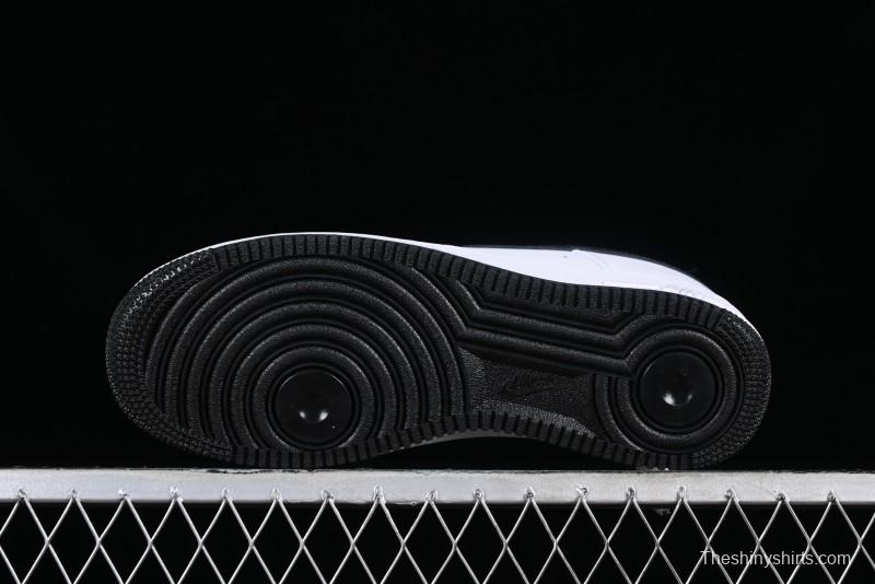 Nike Air Force 1 '07 Low Casual Sneakers in Black and White - FQ4296-101