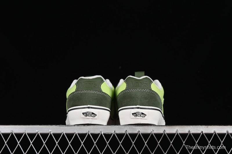 Vans Chukka Push Low-Top Skate Shoes with Slip-Resistant Sole in Apple Green - VN0008ZE08P
