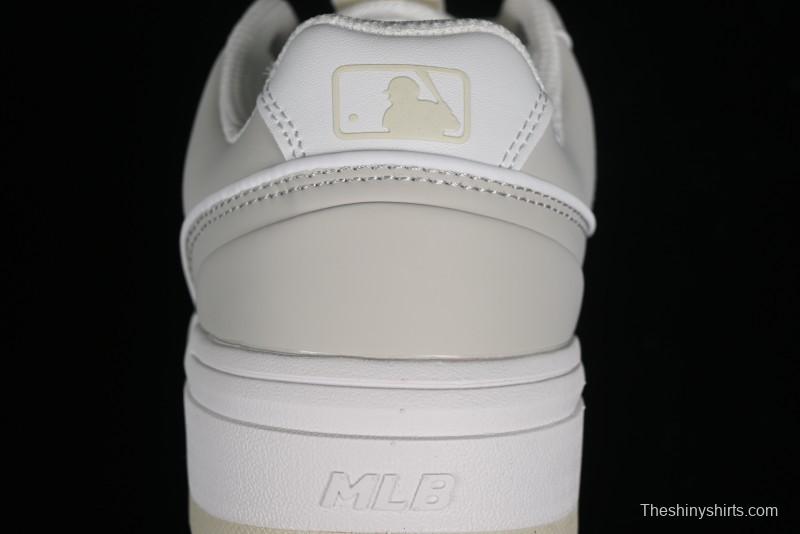 MLB Chunky Liner New York Yankees Lightweight Platform Sneakers with 6cm Height Increase - 3ASXCLB3N50IVS