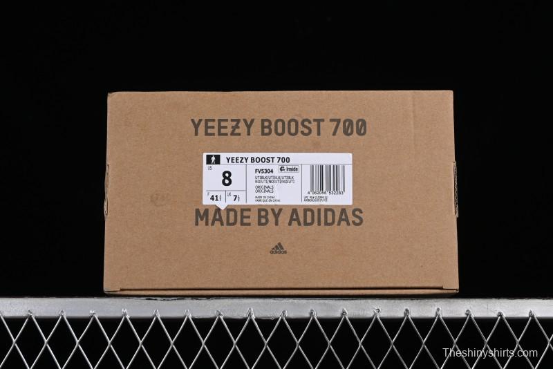 Adidas Yeezy Boost 700 V2 Utility Black Running Shoes with 3M Reflective Details - FV5304