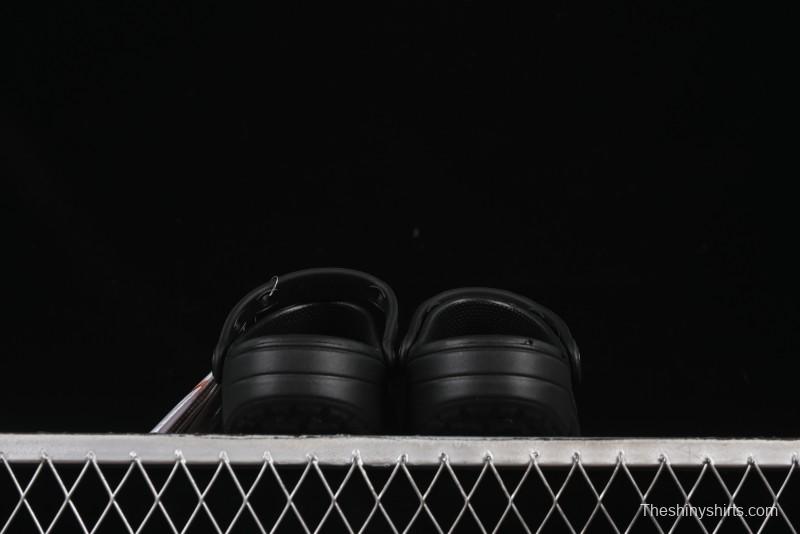 Crocs Classic Clog Two-Way Beach Sandals with Ventilation Holes - B.D4