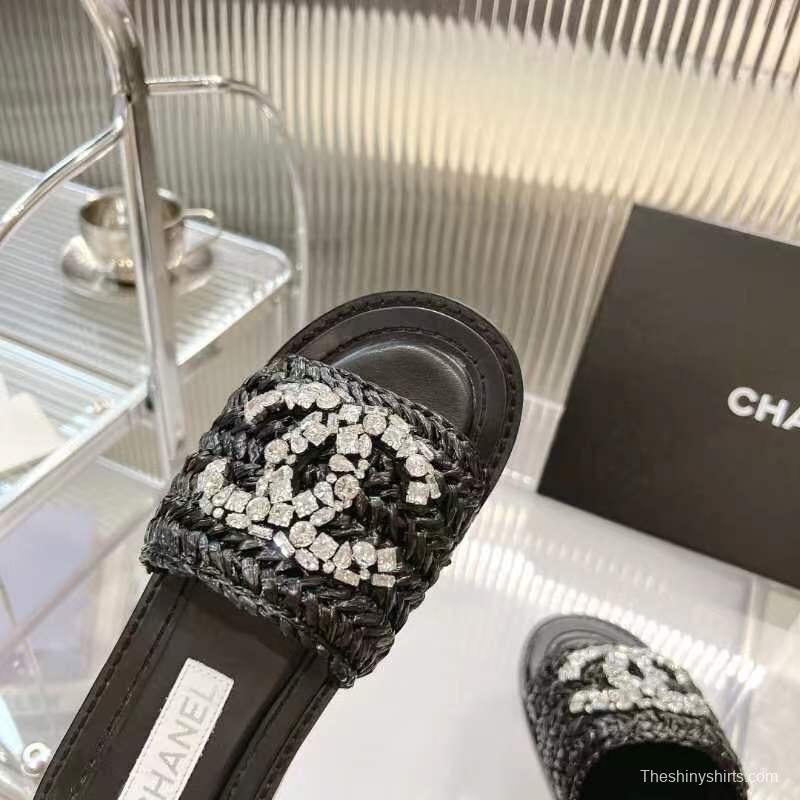 2025 Women Chanel Black Raffia Leather Slippers LY00270