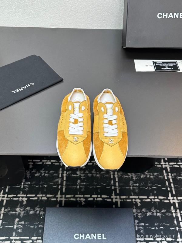 2025 Women Chanel Yellow Suede Casual Sneakers Handmade CC Logo LY00360(F)