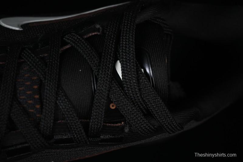 Nike Air Zoom Vomero 18 Cushioned Running Shoes - IH4454-001