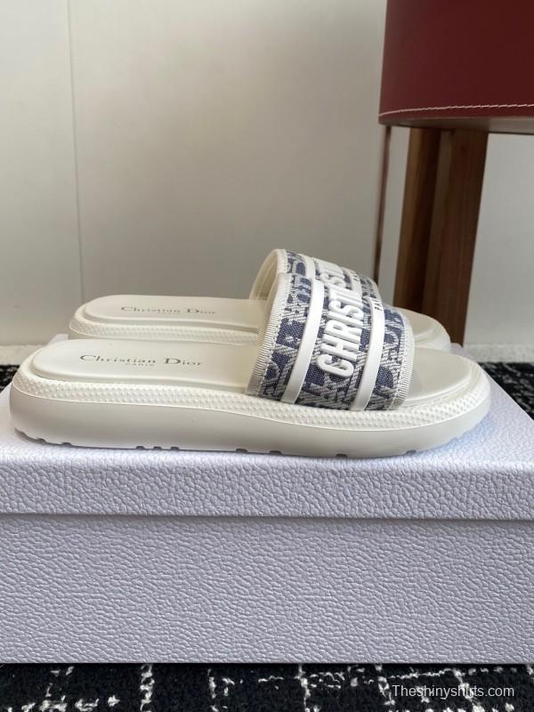 Dior Spring Summer 2025 Latest Ultra-Light Foam Sole Beach Sandals - KFY00260